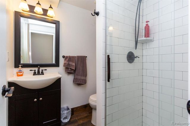 17890 Fox Glen Drive, Riverview, MI 48193