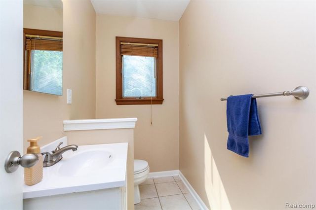 17890 Fox Glen Drive, Riverview, MI 48193