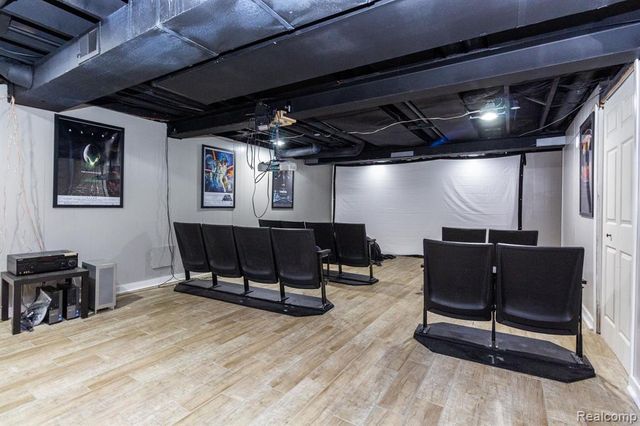 17890 Fox Glen Drive, Riverview, MI 48193