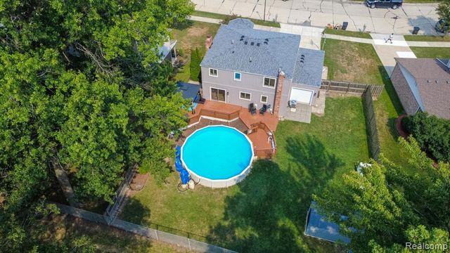 17890 Fox Glen Drive, Riverview, MI 48193