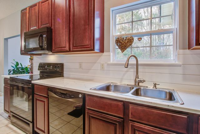 156 Black River Drive, Summerville, SC 29485