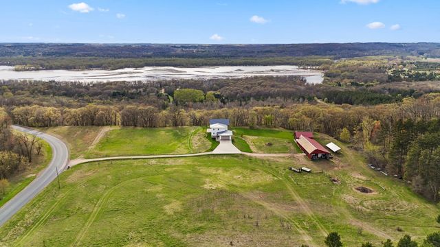 434 210th Avenue, Somerset, WI 54025
