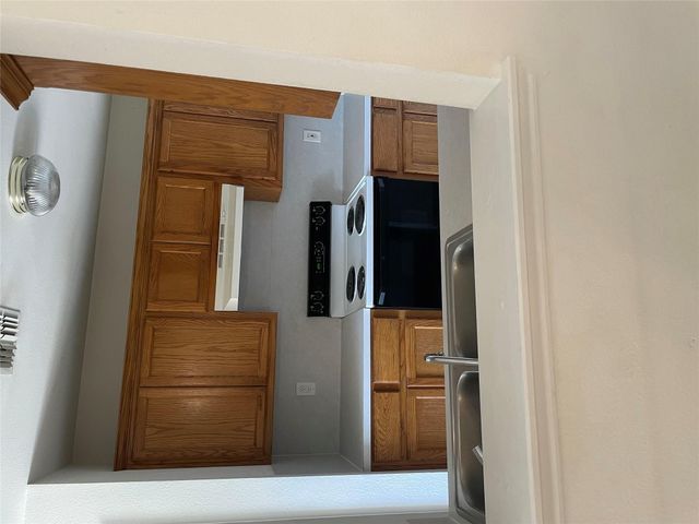 105 Axis Deer TRL A, Hutto, TX 78634