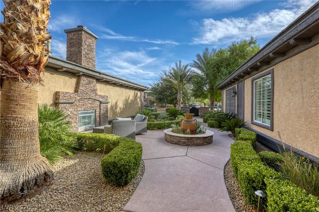 6908 Via Locanda Avenue, Las Vegas, NV 89131