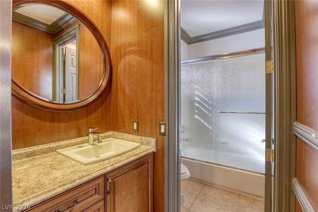 6908 Via Locanda Avenue, Las Vegas, NV 89131