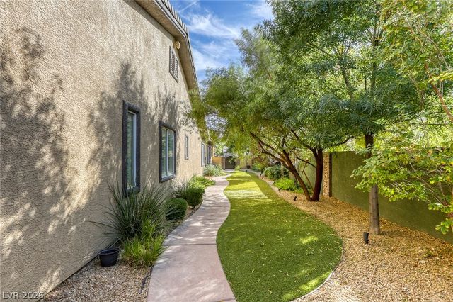 6908 Via Locanda Avenue, Las Vegas, NV 89131