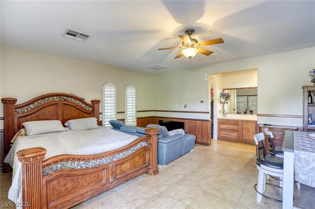 6908 Via Locanda Avenue, Las Vegas, NV 89131