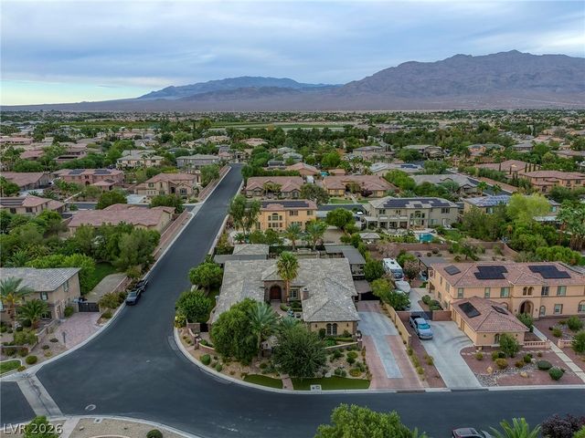 6908 Via Locanda Avenue, Las Vegas, NV 89131