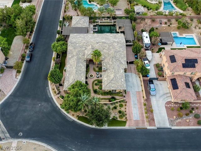 6908 Via Locanda Avenue, Las Vegas, NV 89131