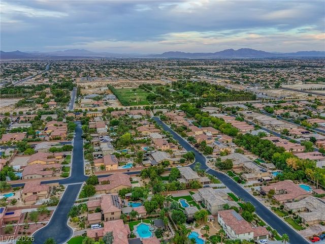 6908 Via Locanda Avenue, Las Vegas, NV 89131