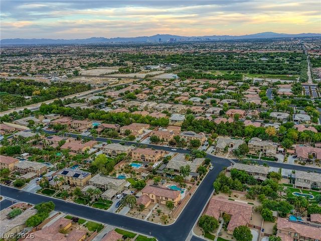 6908 Via Locanda Avenue, Las Vegas, NV 89131