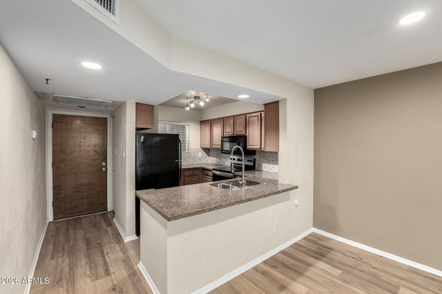 7474 E EARLL Drive 112, Scottsdale, AZ 85251