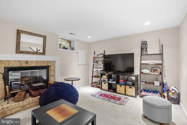 600 SONATA WAY, Silver Spring, MD 20901