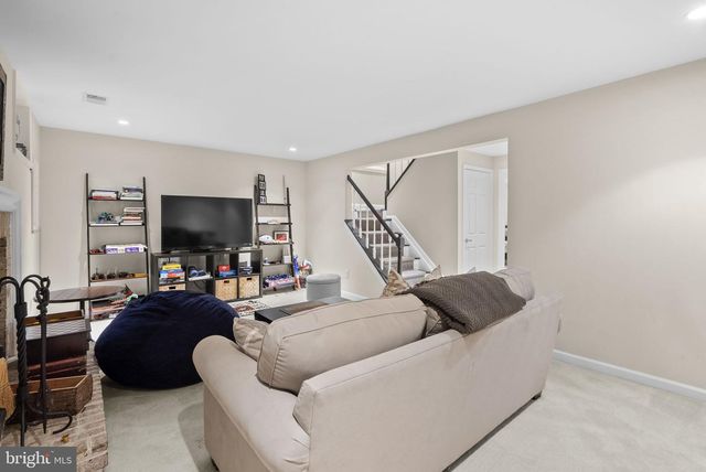 600 SONATA WAY, Silver Spring, MD 20901