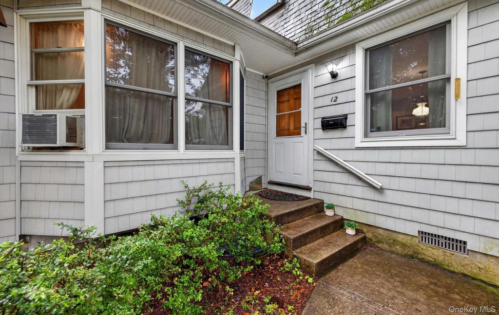12 W Haven Drive, East Northport, NY 11731 — photo 5