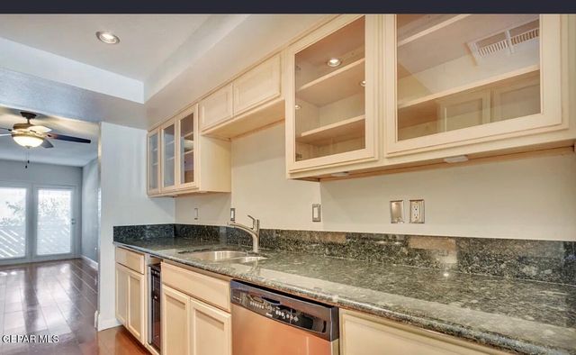 417 IRONDALE Drive I, El Paso, TX 79912