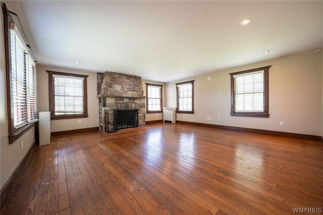 260 South Forest Road, Amherst, NY 14221