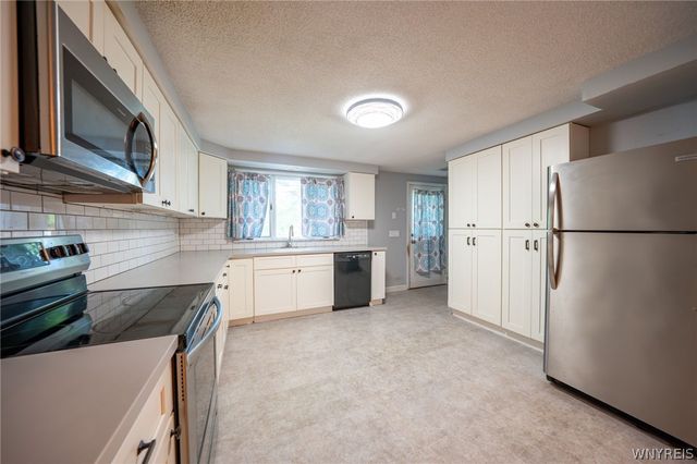 260 South Forest Road, Amherst, NY 14221