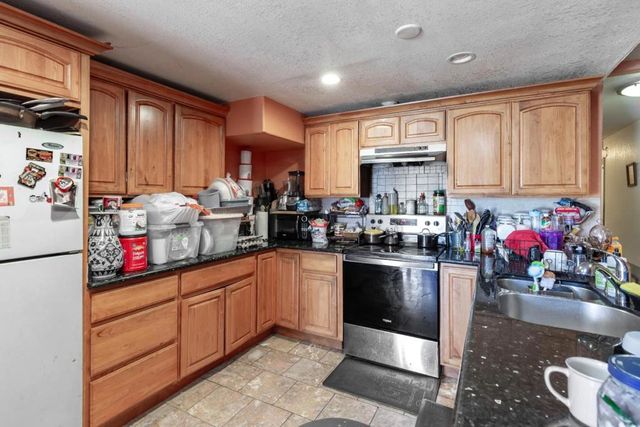 217 Madison Avenue, Redwood City, CA 94061