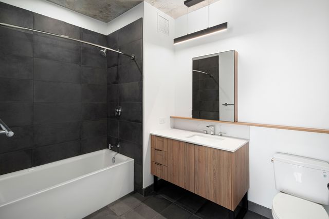 234 W Polk Street 3702, Chicago, IL 60607