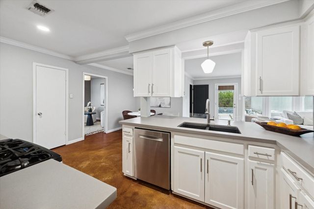 5234 Libbey Lane, Houston, TX 77092