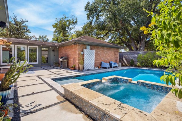 5234 Libbey Lane, Houston, TX 77092