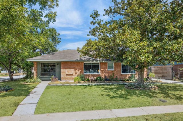 5234 Libbey Lane, Houston, TX 77092