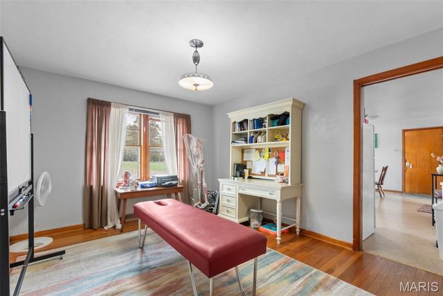 960 Chesterfield Parkway E, Chesterfield, MO 63017