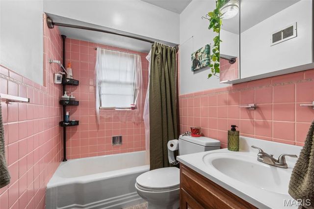 960 Chesterfield Parkway E, Chesterfield, MO 63017