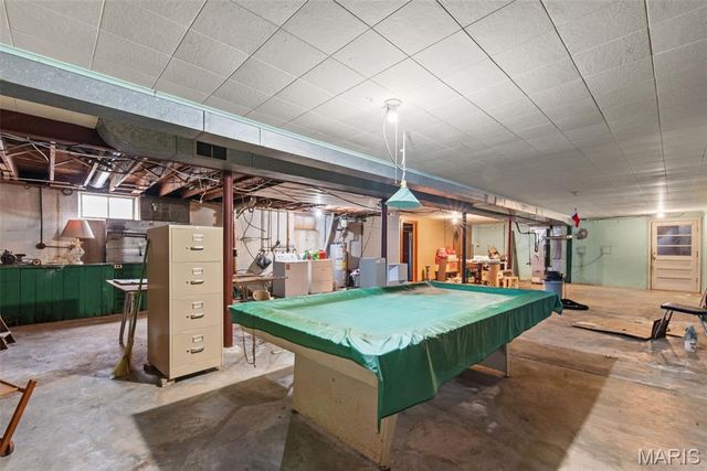 960 Chesterfield Parkway E, Chesterfield, MO 63017