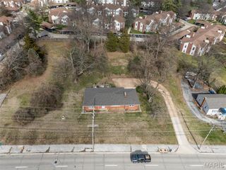 960 Chesterfield Parkway E, Chesterfield, MO 63017