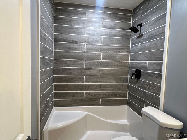 6382 Pinebrook Drive, Montgomery, AL 36117