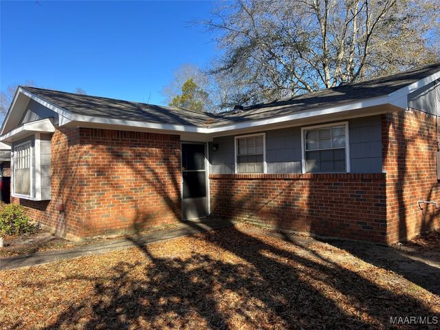 6382 Pinebrook Drive, Montgomery, AL 36117