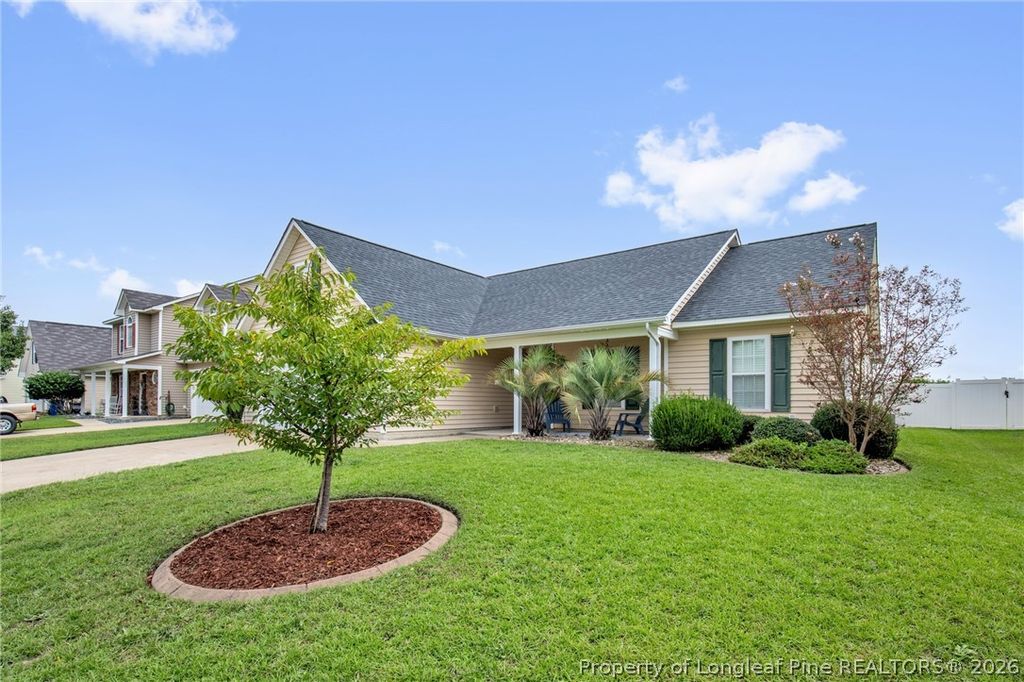507 Fairfield Circle, Raeford, NC 28376 — photo 2