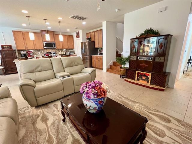 2761 MONTICELLO WAY, Kissimmee, FL 34741