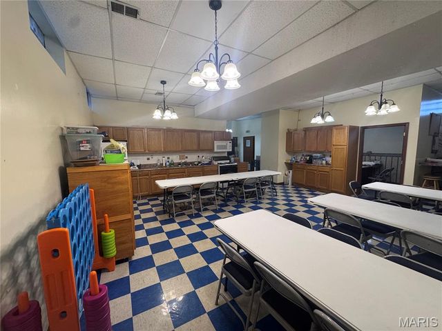 1661 Mclaran Avenue, St Louis, MO 63147