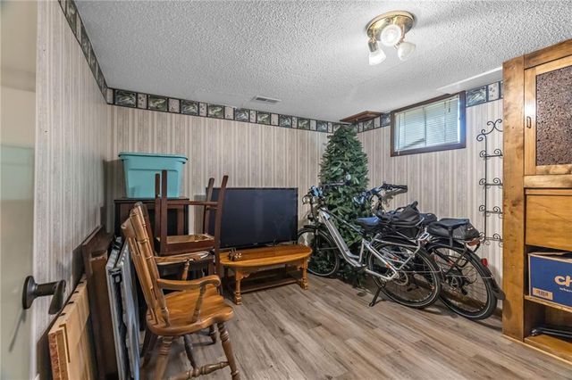 121 SW 26th Street Court, Blue Springs, MO 64015