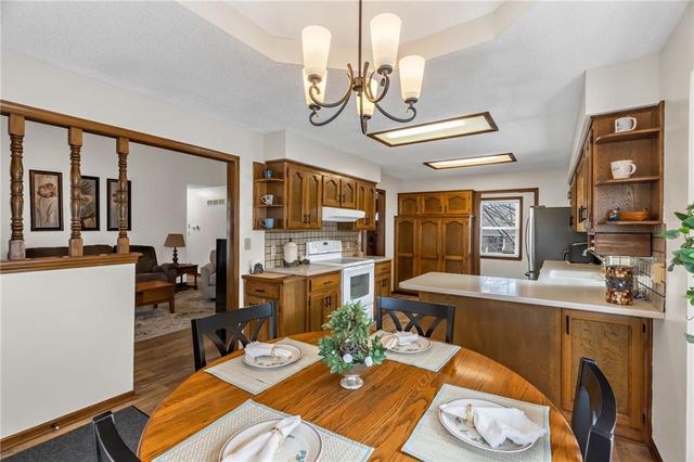 121 SW 26th Street Court, Blue Springs, MO 64015