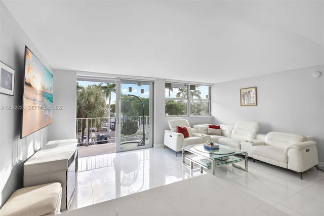 16546 NE 26th Ave 3J, North Miami Beach, FL 33160