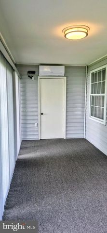 24 SOUTHPOINT DR, Mechanicsburg, PA 17055