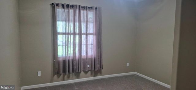 24 SOUTHPOINT DR, Mechanicsburg, PA 17055