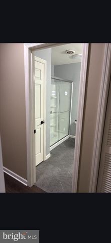 24 SOUTHPOINT DR, Mechanicsburg, PA 17055