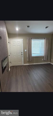 24 SOUTHPOINT DR, Mechanicsburg, PA 17055