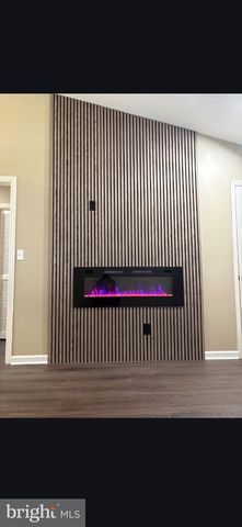 24 SOUTHPOINT DR, Mechanicsburg, PA 17055