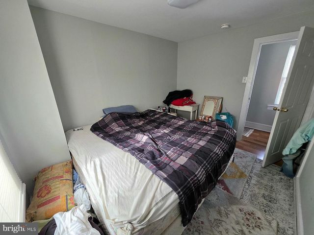 213 LAUREL ST, Beverly, NJ 08010