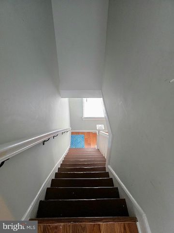 213 LAUREL ST, Beverly, NJ 08010