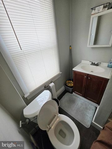 213 LAUREL ST, Beverly, NJ 08010