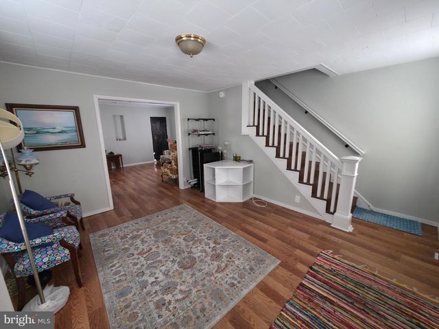 213 LAUREL ST, Beverly, NJ 08010