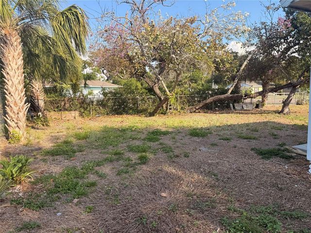 1327 43RD STREET S, St Petersburg, FL 33711