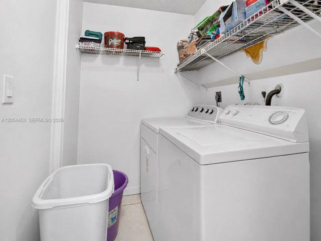 709 NW 177th Ave, Pembroke Pines, FL 33029